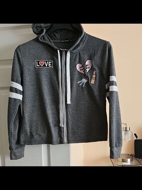 Miss Chievous Black and Gray Sweatshirt Label